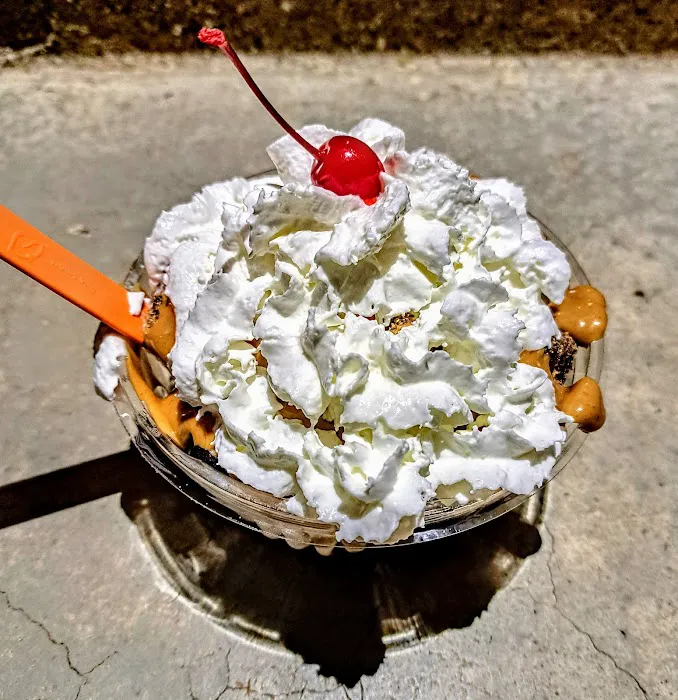 Aunt Betty's Ice Cream Shack Picture 7