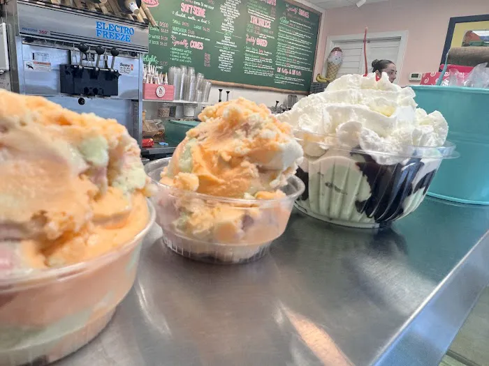 Aunt Betty's Ice Cream Shack Picture 1