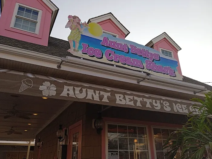 Aunt Betty's Ice Cream Shack Picture 4