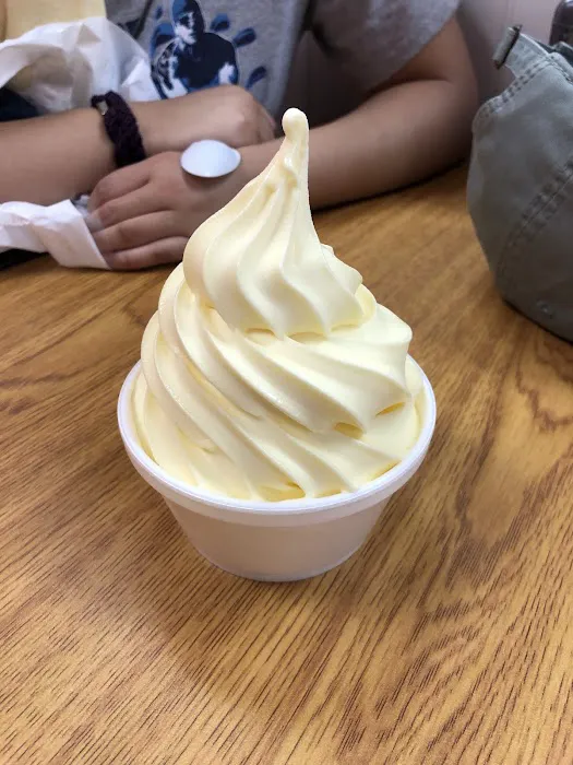 Aloha Soft Serve Picture 4