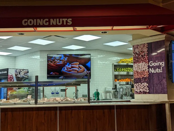 Premium ice cream parlor Picture 8