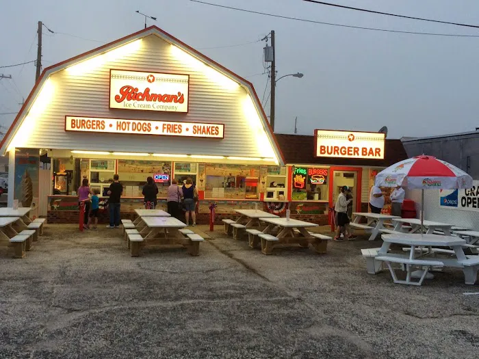 Richman's Ice Cream & Burger Co. Picture 2