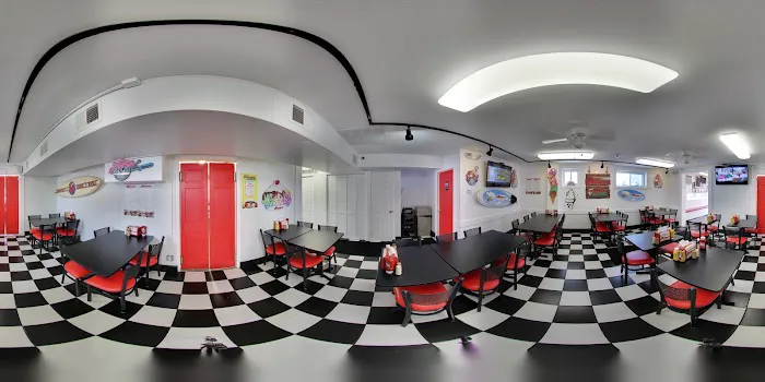 Richman's Ice Cream & Burger Co. Picture 8