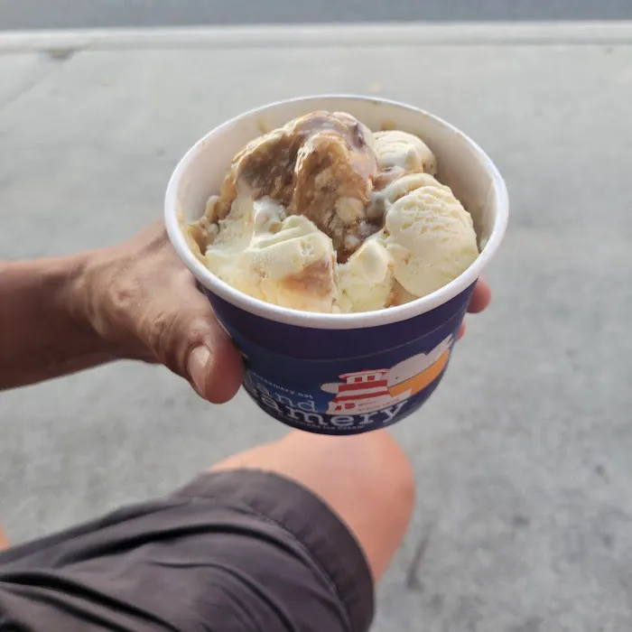 Island Creamery Picture 8