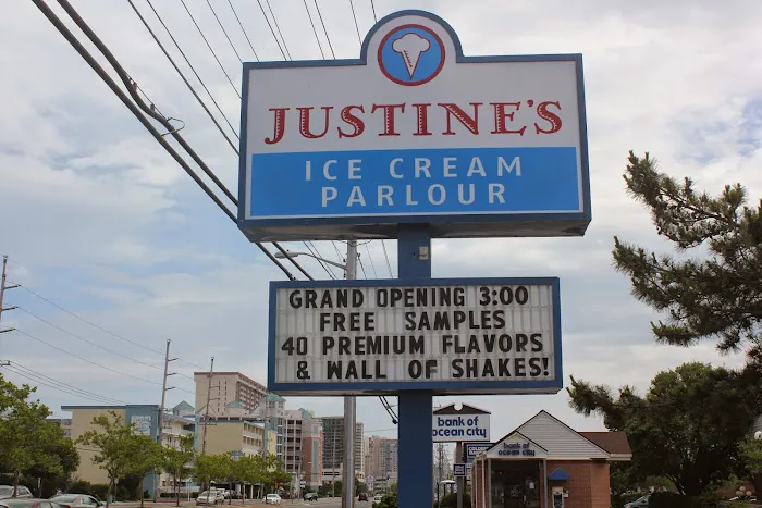 Justine's Ice Cream Parlour Picture 10