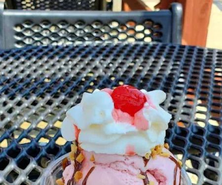 Hershey's Island Creamery