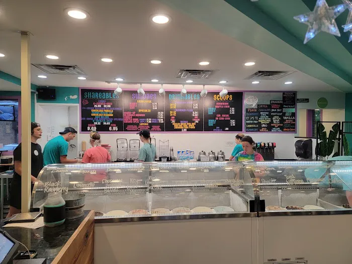 Island Creamery Picture 7