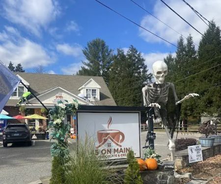 45 On Main - Ice Cream, Coffee, Chocolate, Candy and Gifts