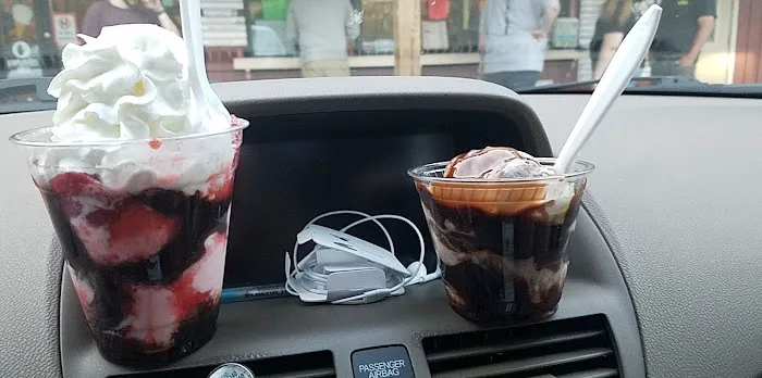 Fudgy's Ice Cream Picture 8