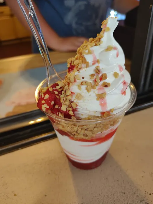 Fudgy's Ice Cream Picture 6