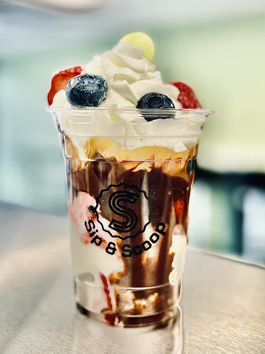 Sip & Scoop Picture 8