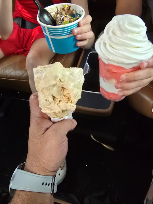 Brain Freeze Ice Cream Parlor Picture 3
