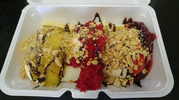 Brain Freeze Ice Cream Parlor Picture 6