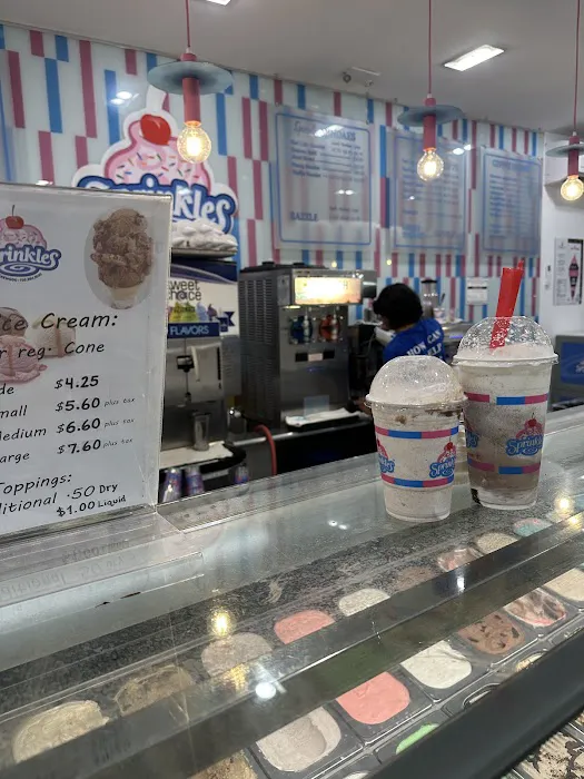 Sprinkles - Lakewood South Picture 6