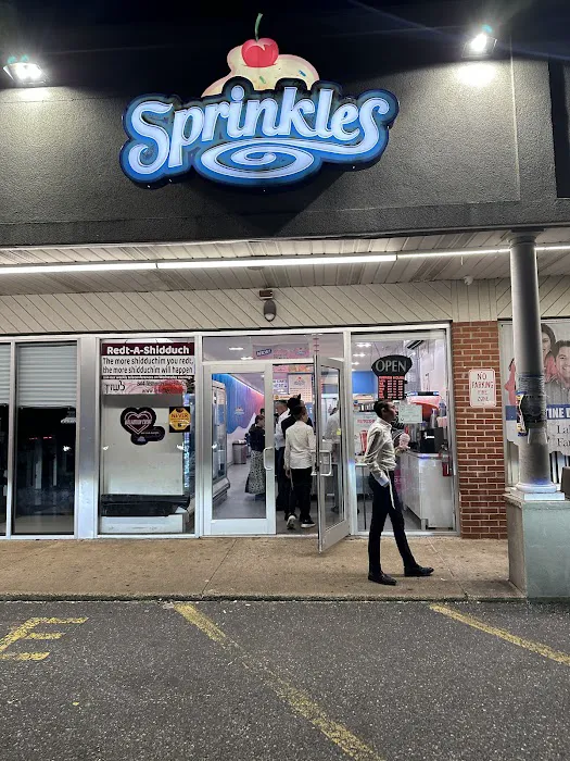 Sprinkles - Lakewood South Picture 8
