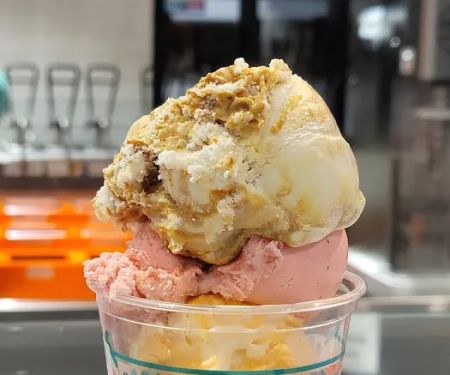 Ice Cream House Lakewood