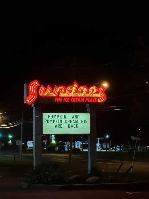 Sundaes The Ice Cream Place Picture 7
