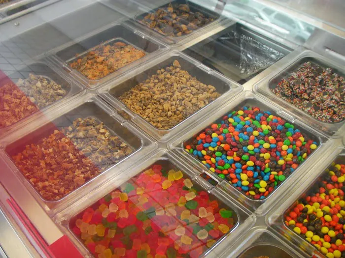 Sundaes The Ice Cream Place Picture 1
