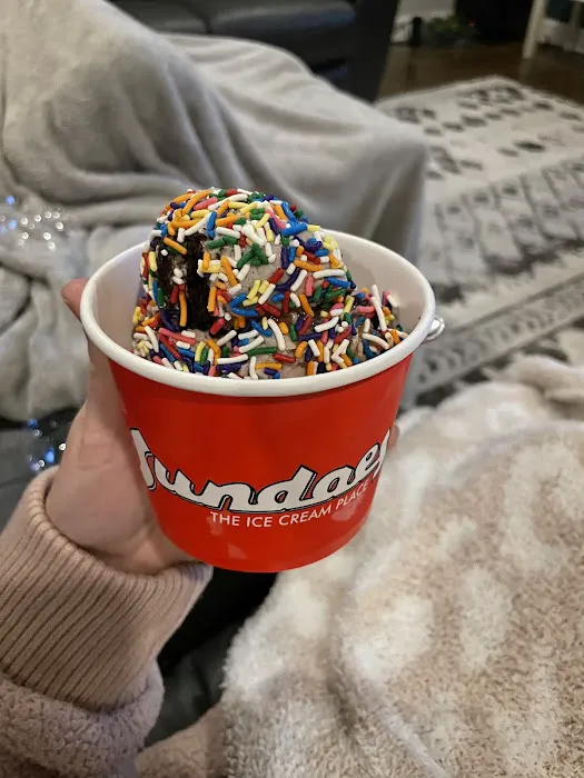 Sundaes The Ice Cream Place Picture 6