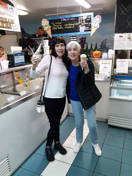 Yellow Brick Road Ice Cream Shop Picture 3