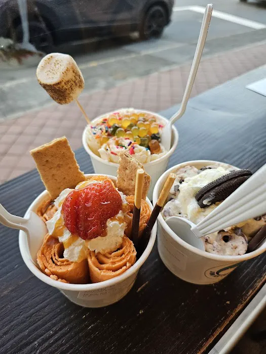 JINN Ice Cream Rolls Picture 3