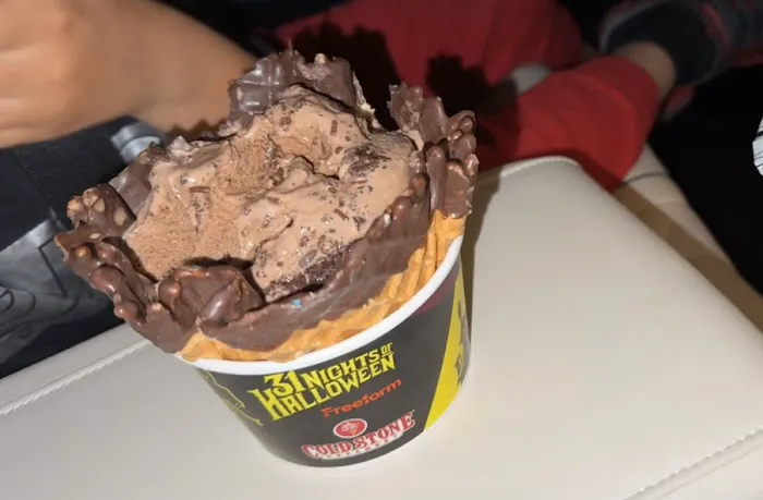 Cold Stone Creamery Picture 1