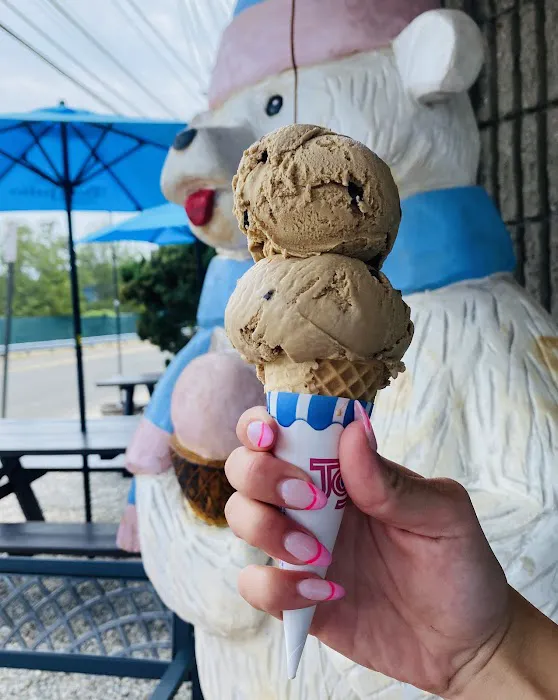 Sweet Ashley's Ice Cream Picture 2