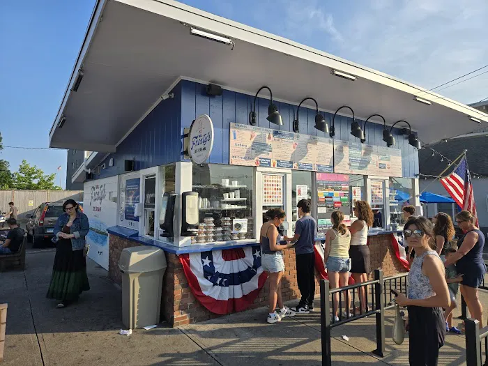 Mr. Frosty's Ice Cream Shop Picture 1