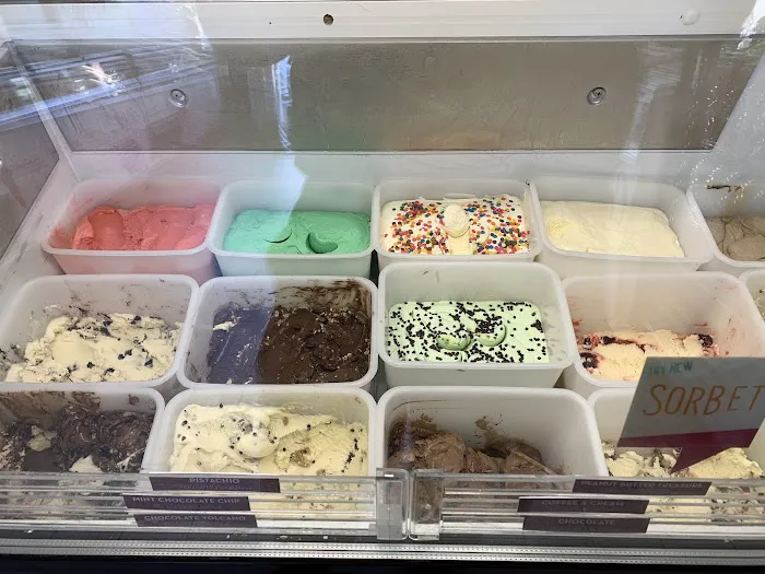 Carvel Picture 2