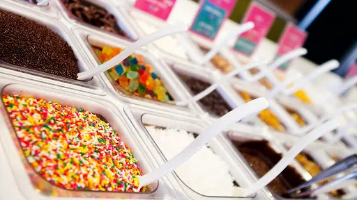 16 Handles Picture 1