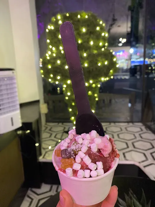 Pros & Cones Picture 4