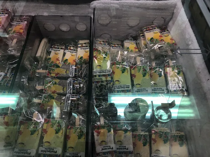 Paleteria Fernandez Picture 6