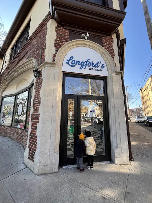 Longford's Ice Cream Larchmont Picture 10
