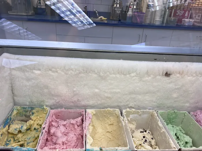 Longford's Ice Cream Larchmont Picture 3