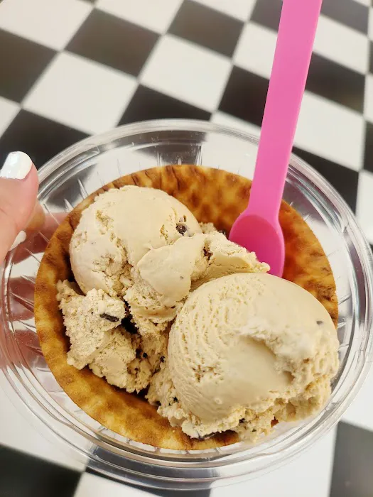 Longford's Ice Cream Larchmont Picture 9
