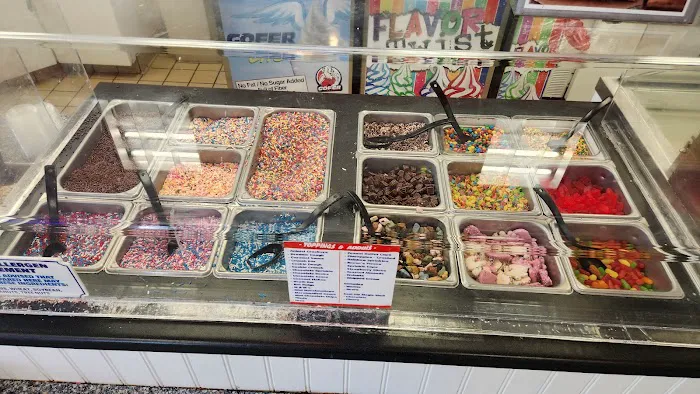 Gofer Ice Cream Darien Picture 3