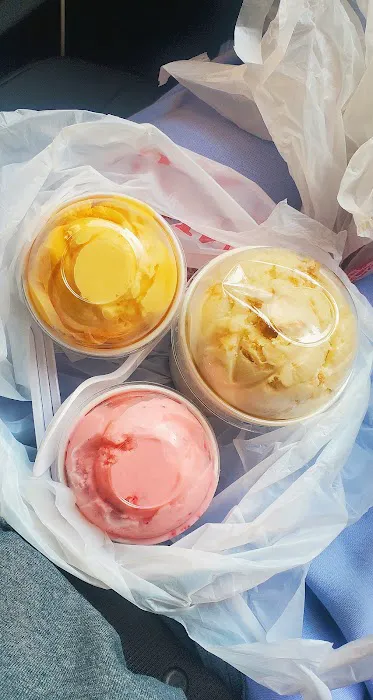 The Ice Cream Shop Picture 5