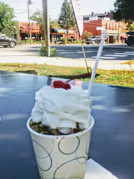 The Country Creemee Picture 7