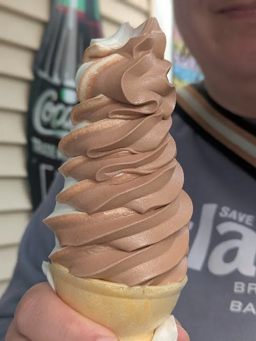 Village Green Ice Cream Picture 4