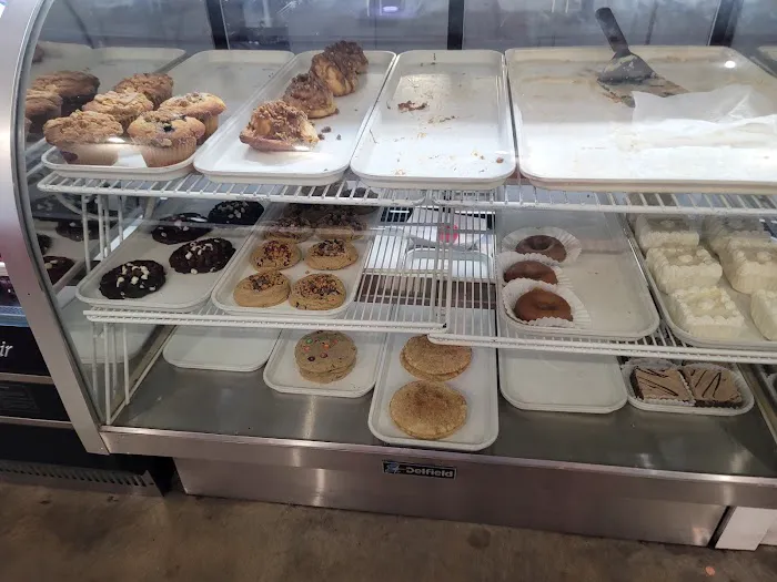 Golly G's Ice Cream Picture 6