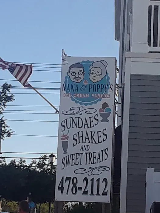 Nana and Poppy's Ice cream Parlor Picture 5