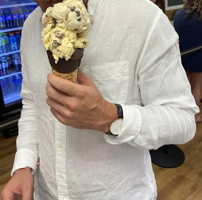 Buccaneer Ice Cream & Candies Picture 10