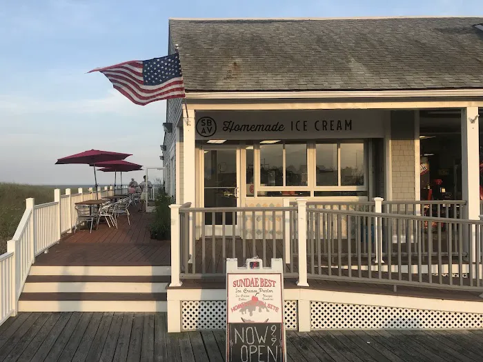 Sundae Best Boardwalk Cafe Picture 8