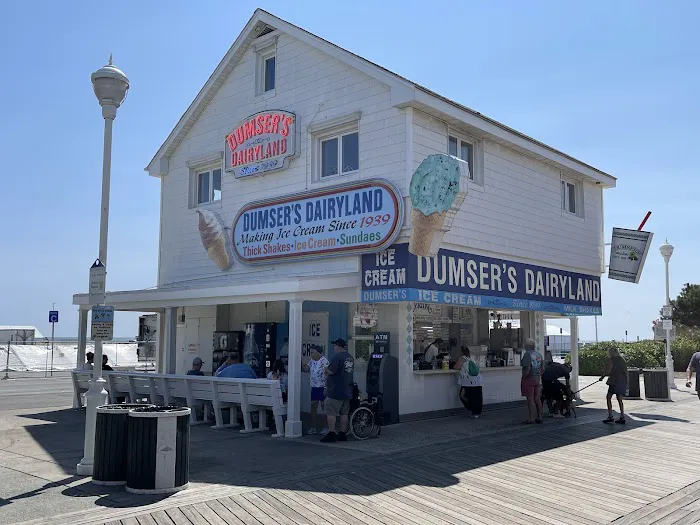 Dumser's Dairyland Boardwalk Picture 2