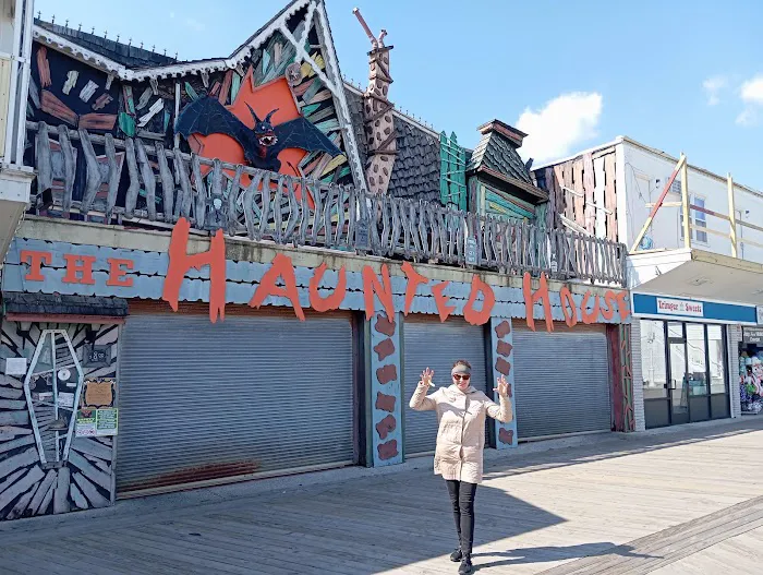 Dumser's Dairyland Boardwalk Picture 9
