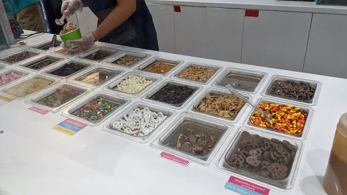 Dodo cookie dough and ice cream Picture 9