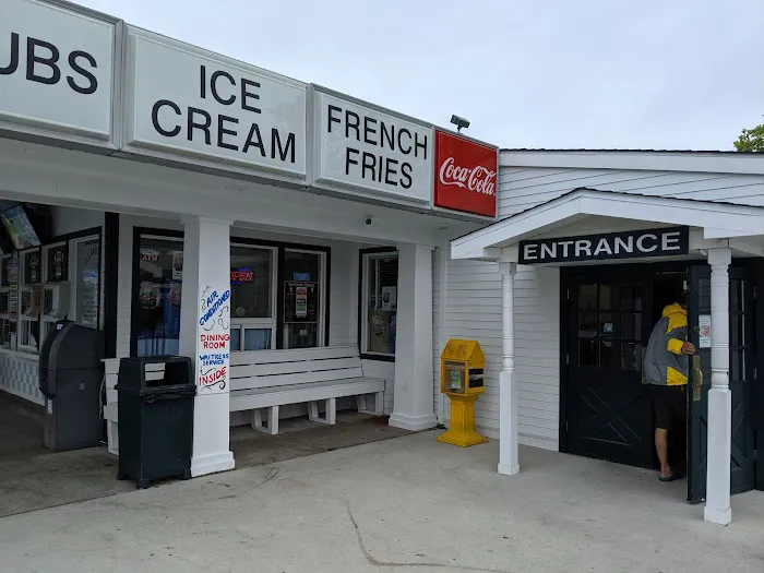 Dumser's Dairyland Drive-In Picture 1
