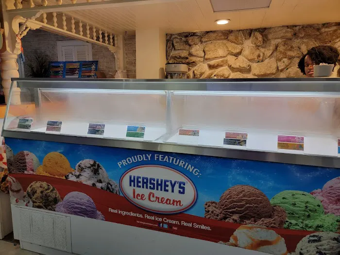 Take A Dip Ice Cream Shop Picture 4