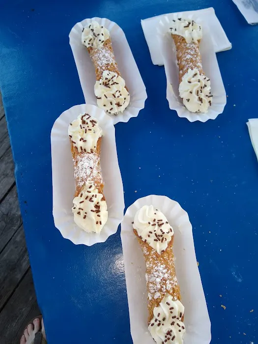 Julia's Ice Cream Picture 7