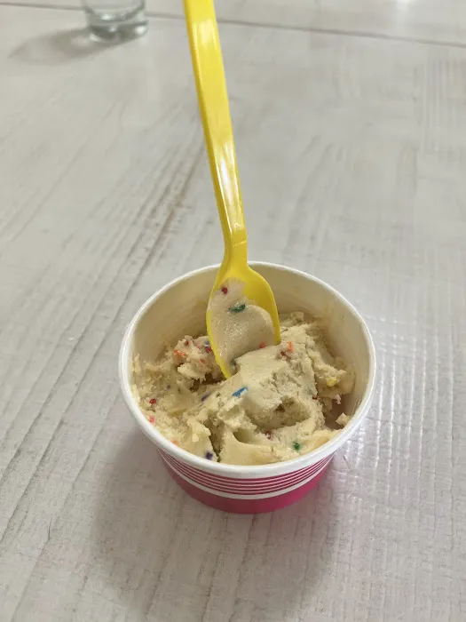 DoDo Edible Cookie Dough & Ice Cream Picture 2